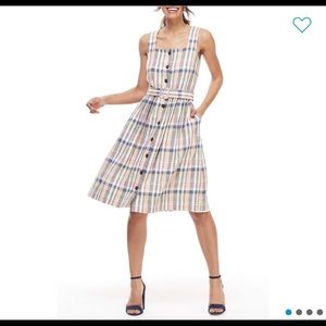 Gal meets glam Peyton linen dress NWT